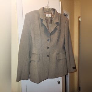 Aritzia Babaton Standout Blazer, Taupe, size 16,NWT